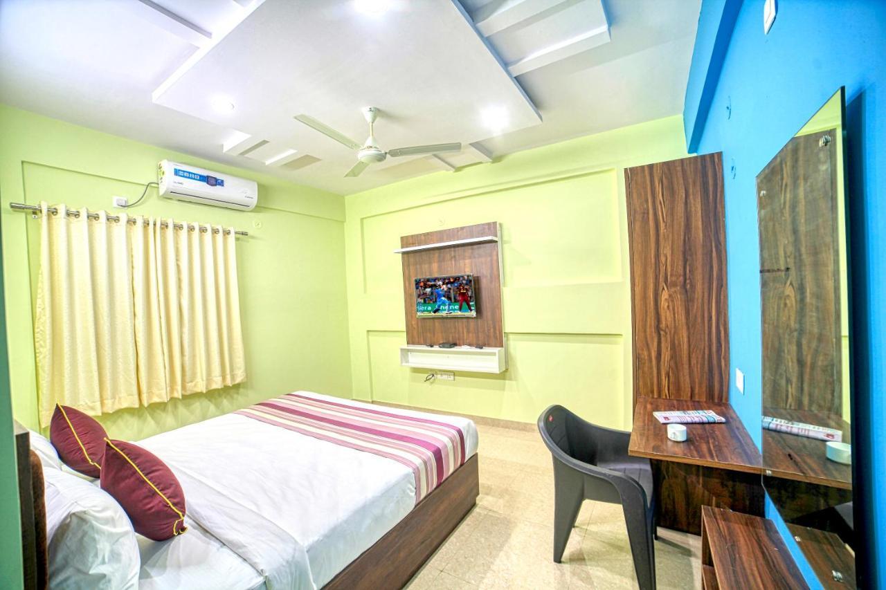 Redkey Inn Hotel Near Bangalore Airport Airport Pickup & Drop Available 24X7 Yelahanka Zewnętrze zdjęcie
