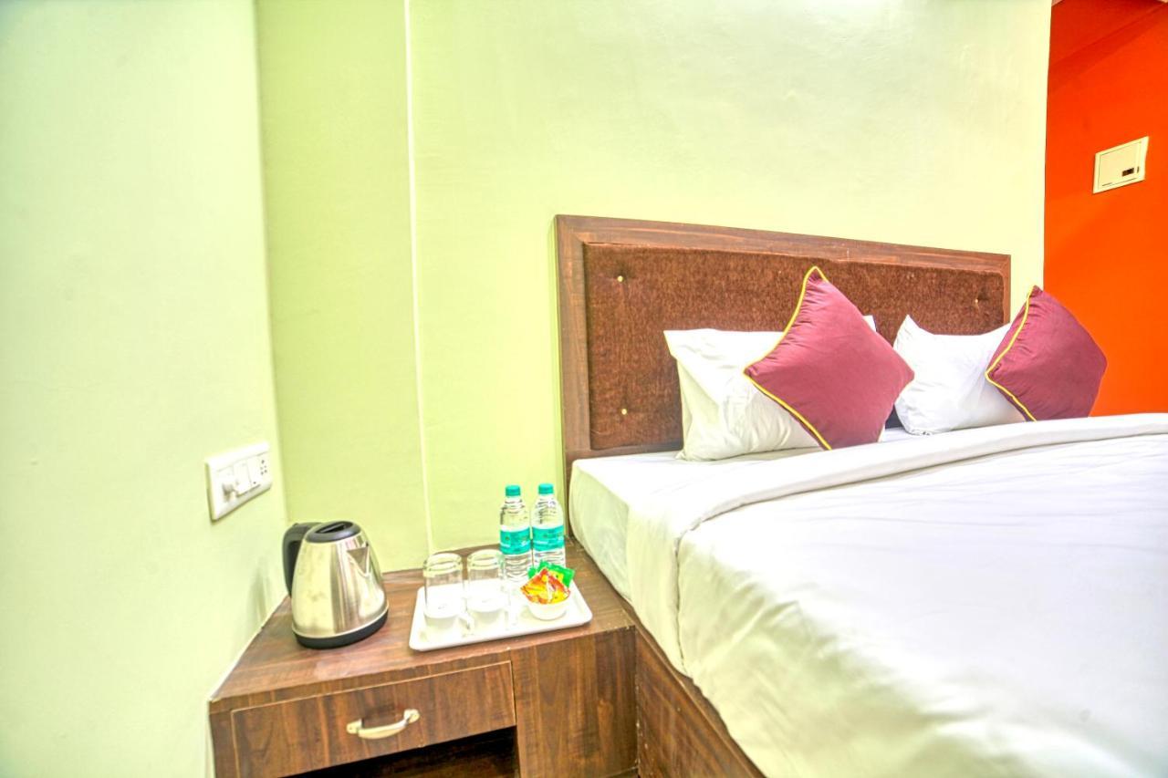 Redkey Inn Hotel Near Bangalore Airport Airport Pickup & Drop Available 24X7 Yelahanka Zewnętrze zdjęcie